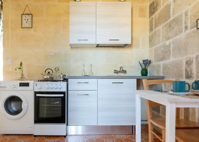 Laremi Gozo B&B