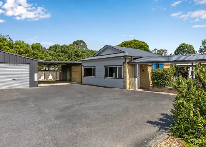 Bon Villas B&B Bonville - Adults Only, Pet Friendly Accommodation