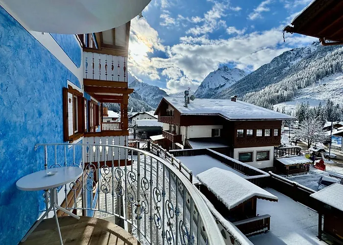 B&B Family Accommodation Canazei Ski-In Ski-Out