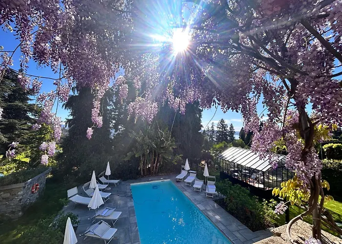 White Lilac Romantic B&B - Adults Only