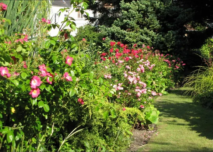 Au Jardin Des Deux Ponts