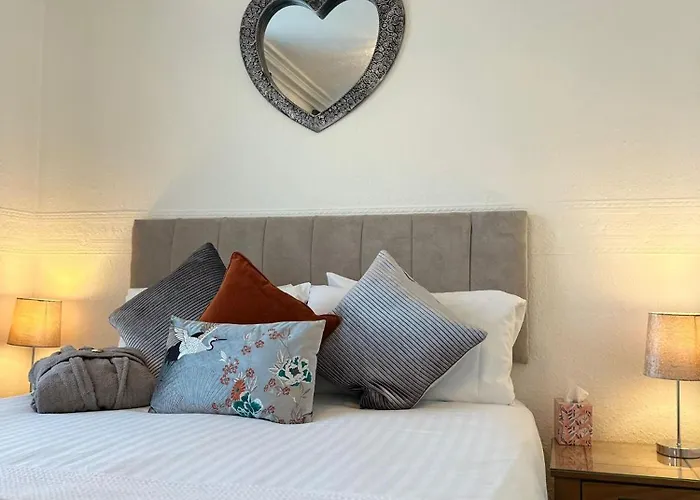 Abbey House Self Check In B&B
