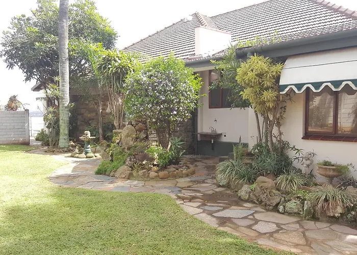 Bleu Bird Guesthouse Bnb