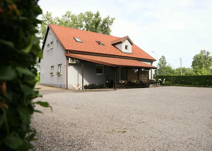 B&B Cindra