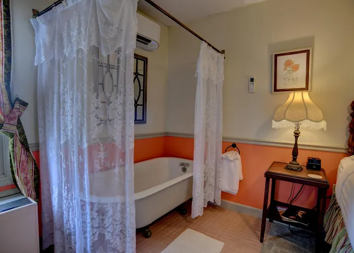 Blue Mountain Mist Country Inn