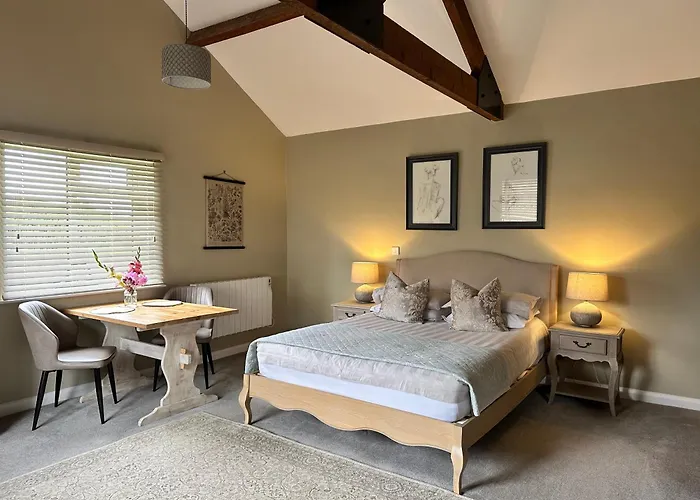 White House Farm - Beautiful Self Contained Courtyard Rooms