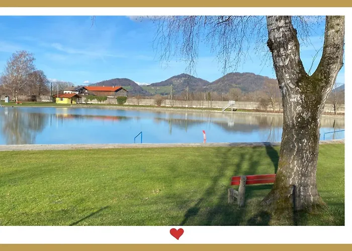 Berghupferl-Alm Mit Wellnessoase Im Garten