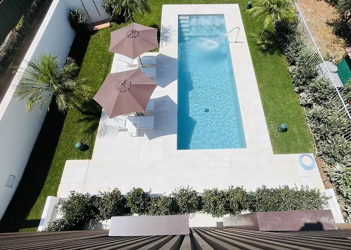 Marina Boutique Rooms