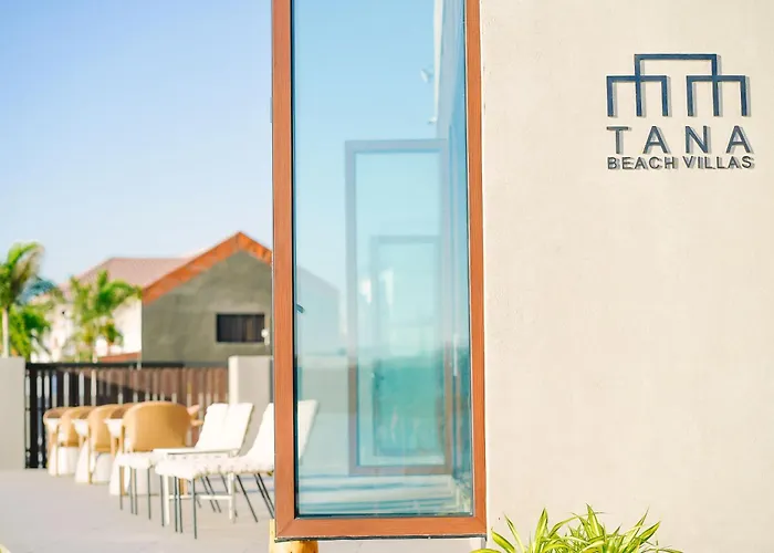 Tana Beach Villas