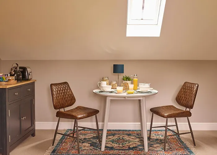 Cliff Farmhouse B&B Suites