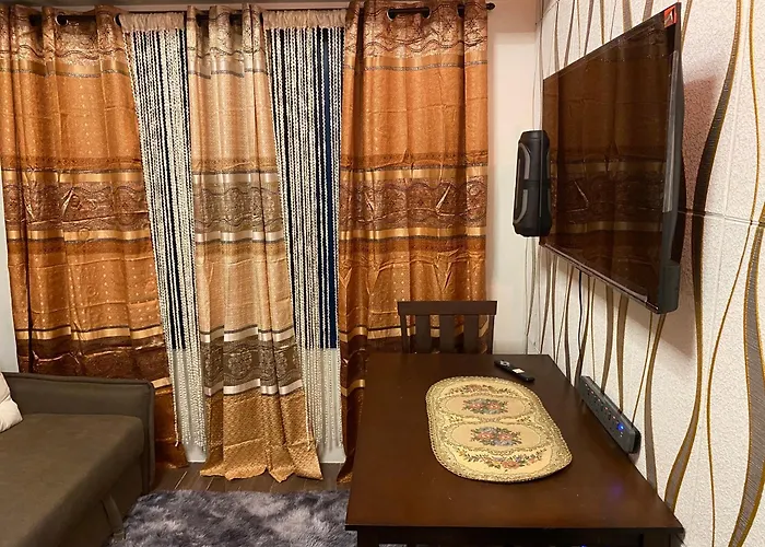Makati Air Luxury Package - Laugh Sleep Brunch Surf 300 Mbps Fast