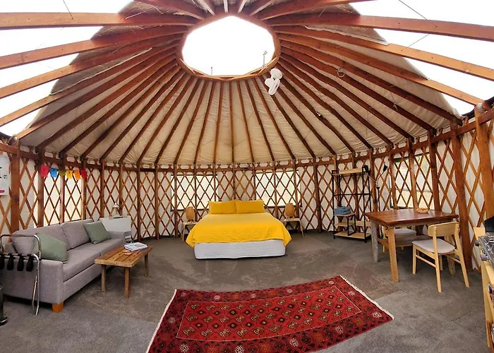 Mountain Yurt, Stunning Views, Near Wanaka