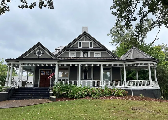 Stockbridge Bed & Breakfasts 