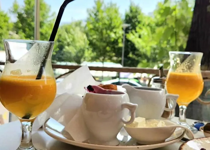 Amorino Tirana B&B