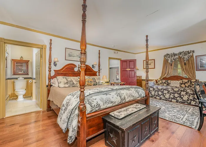 Fallen Tree Farm Bed And Breakfast