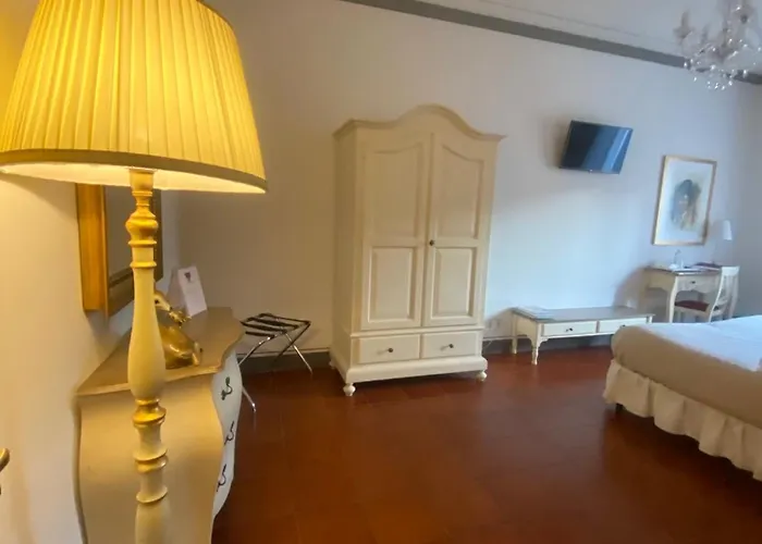 Palazzo Mari Suite & Rooms B&B
