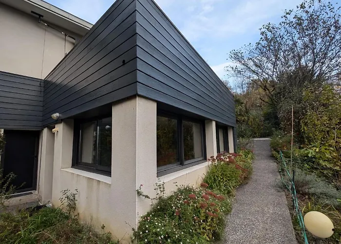 Chambery Bed & Breakfasts 