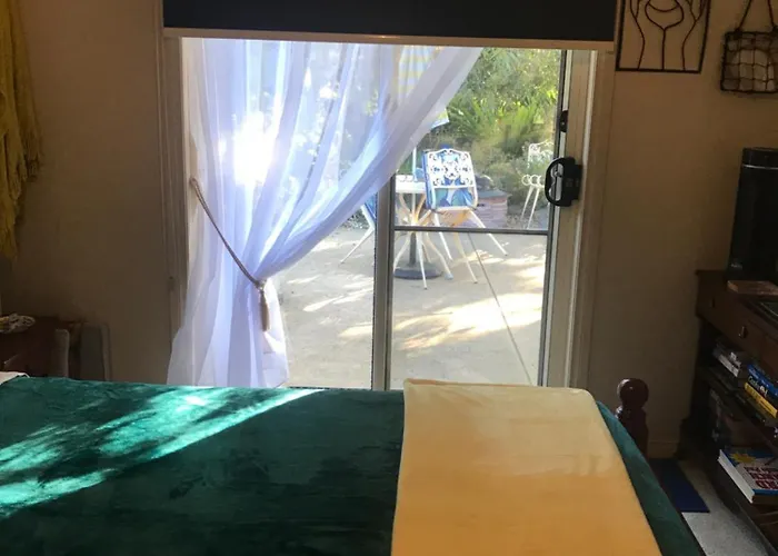 We Love The Bay Short Stays Private Suite 1 To 4 Days