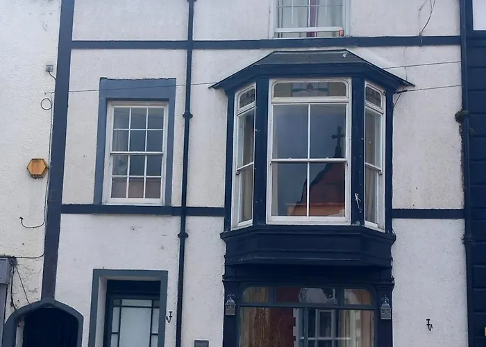 Hiraeth Homestay Xxx