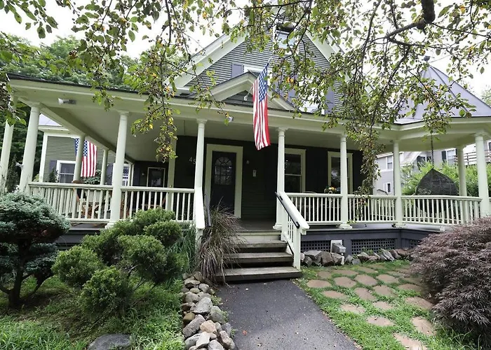 Plymouth Bed & Breakfasts 