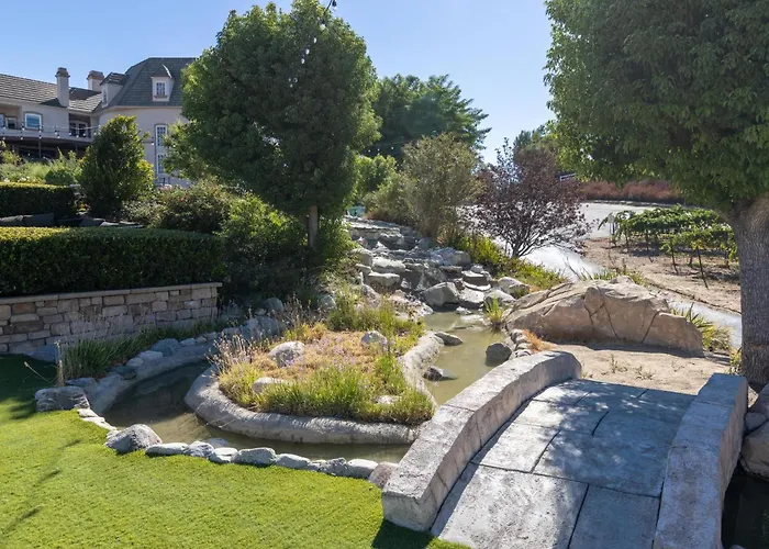 Idyllwild Bed & Breakfasts 