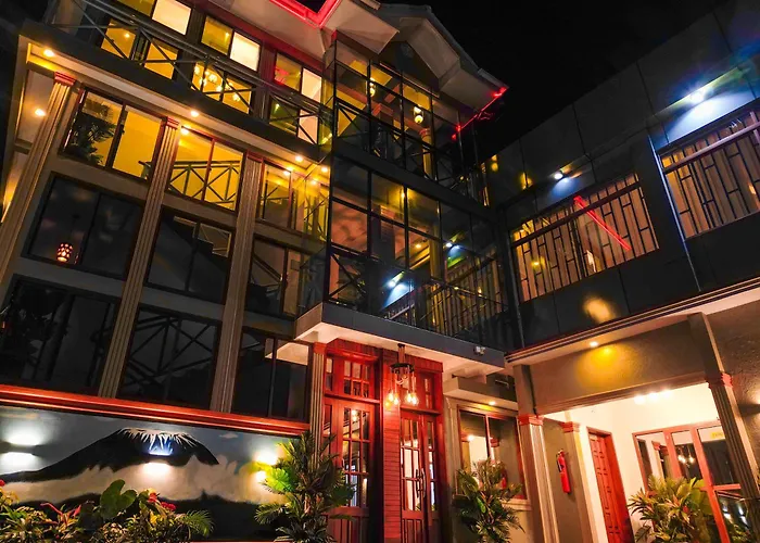 River House Lodge International