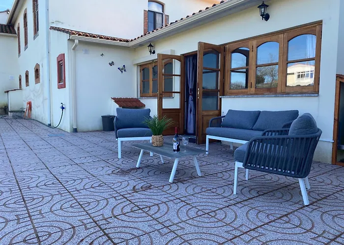 A Casa Amarela Guesthouse