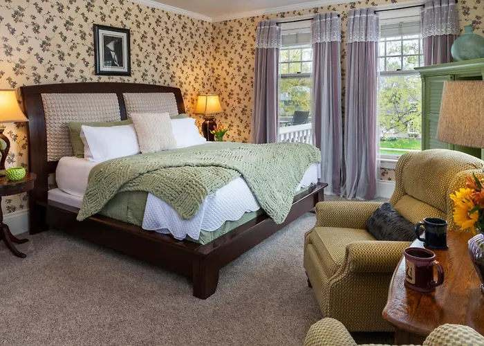 The Nordic Pineapple Bed And Breakfast