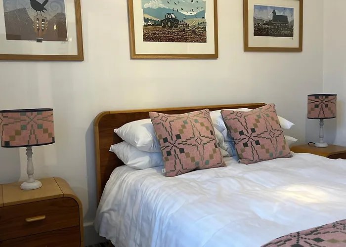 Llety Brynawel Guest House