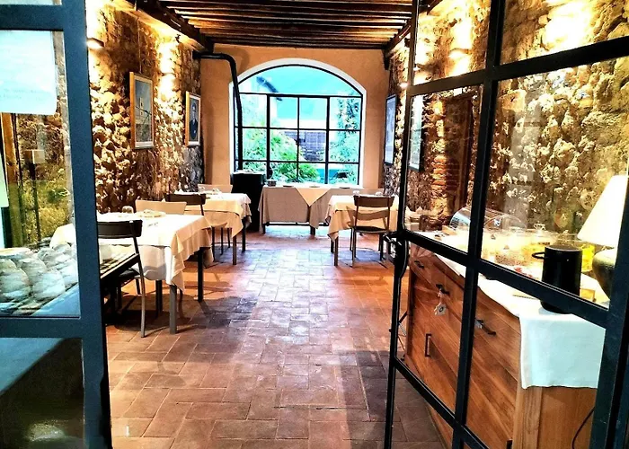 Badia Giulia Prestigious Historical B&B, Camaiore - Adults Only - No Pets