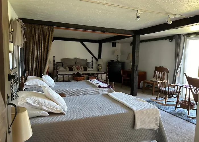 Timber Post Bed & Breakfast