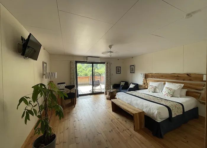 Le Volcan Des Sens, Chambres D'Hotes De Luxe Et Spa Privatif