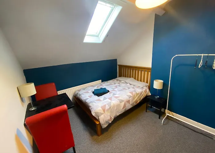 Belfast Bnb Over 25S Only