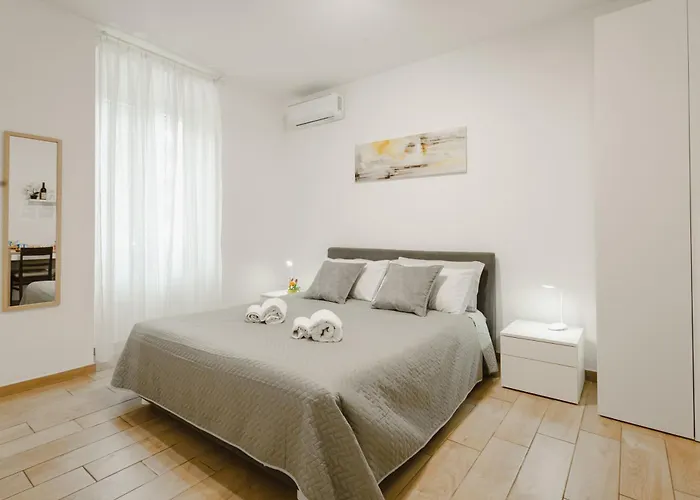 G21 Guest House