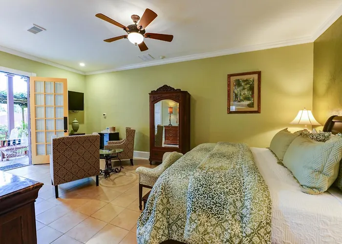 Casa De Solana Bed And Breakfast