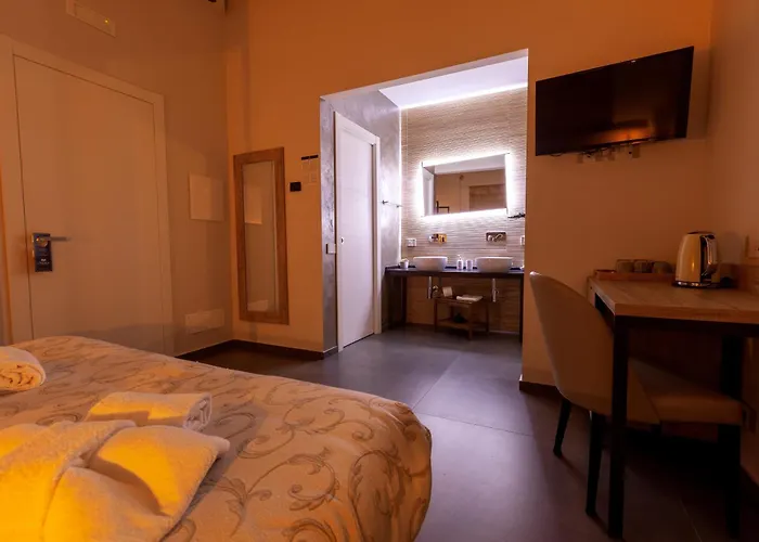 Oneira Rooms