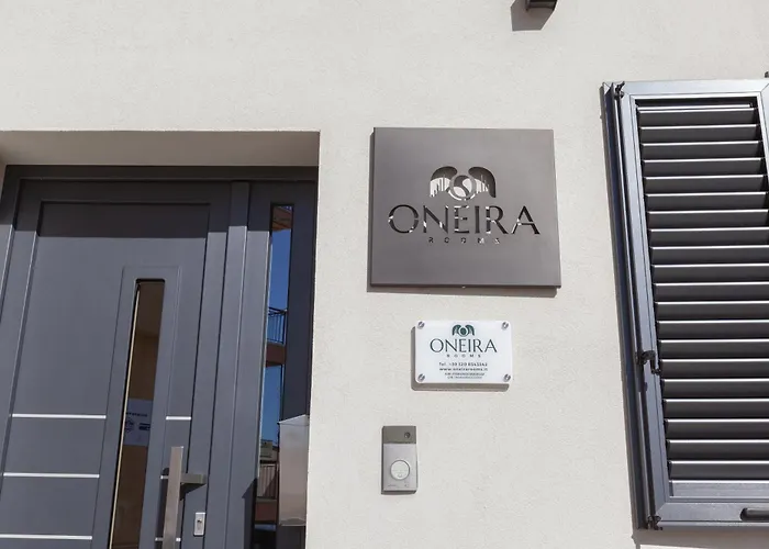 Oneira Rooms