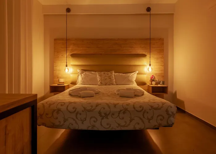 Oneira Rooms