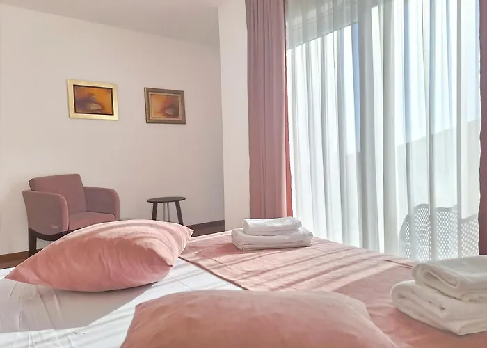 Kasa Rooms 1
