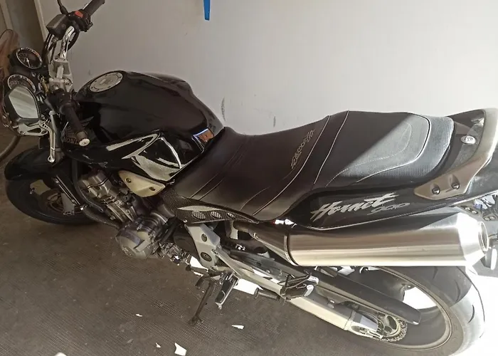 Palazzo Boscareto - Suites Di Charme In Centro Storico - Garage Moto, Box Bici