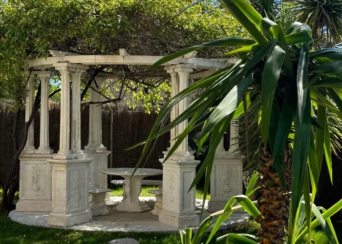 Location De Chambre Villa Les Allamandas