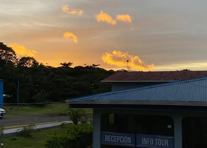 Nafre House B&B Monteverde