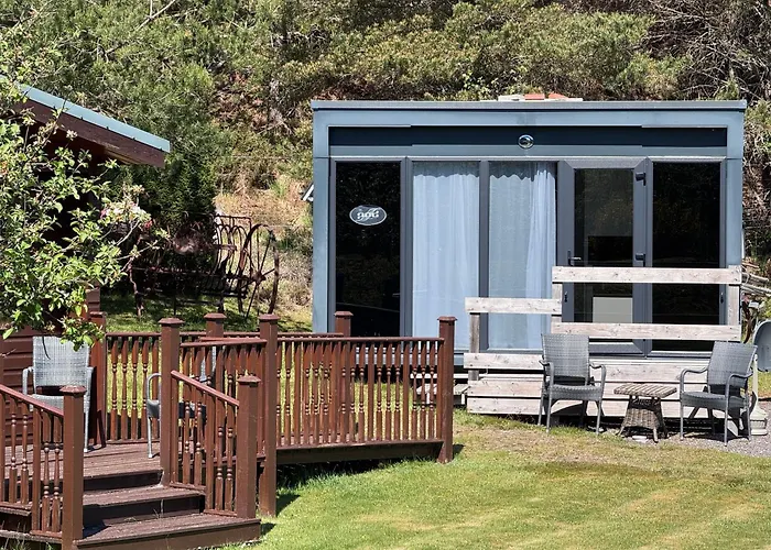 The Garden Room Tiny House Bed And Breakfast Stay
