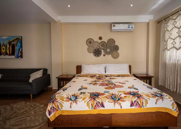 Seahouse Beachfront B&B With Pool
