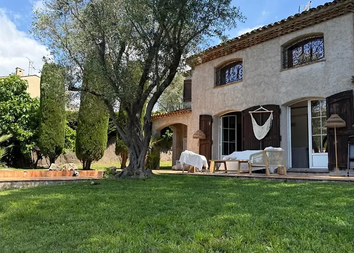 Location De Chambre Villa Les Allamandas