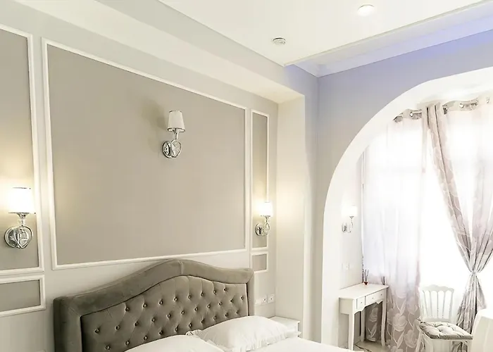 Elegance Room