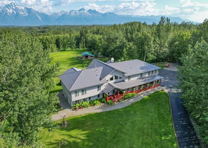 Alaska'S Harvest Bed And Breakfast And Luxury Log Cabin