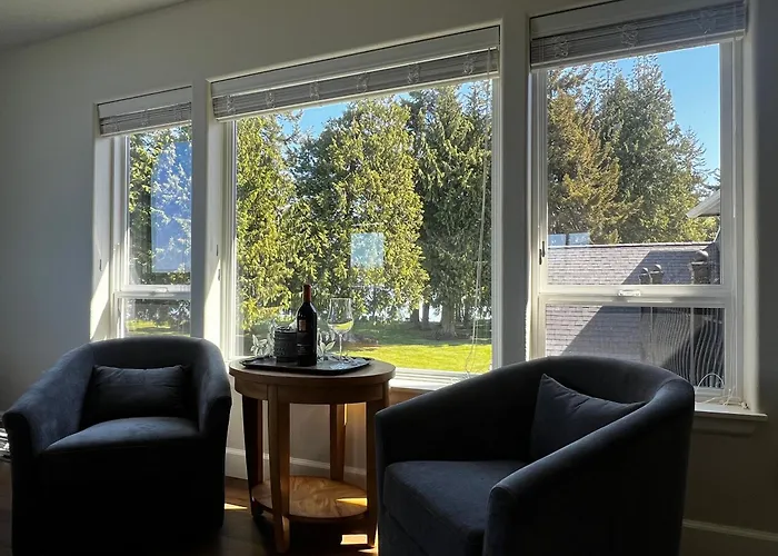 Salt And Cedar Bed And Breakfast