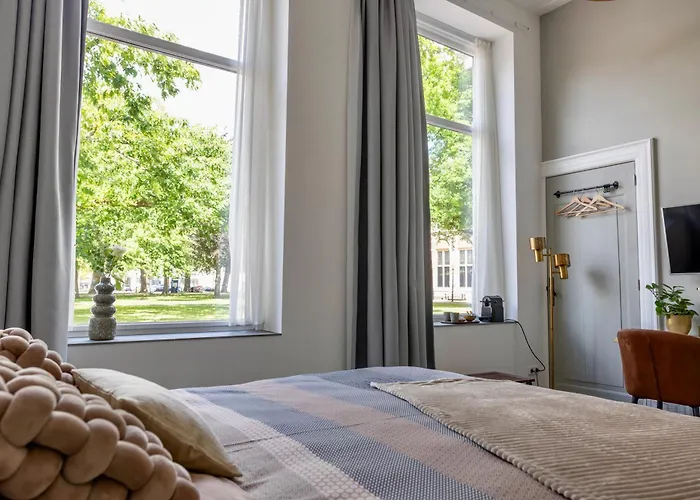 "In De Kloosterhof" Gratis Prive Parkeren