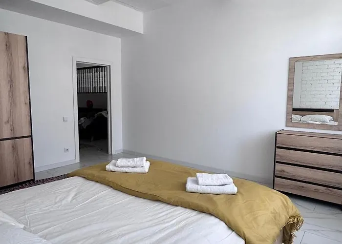 Ai Tash House